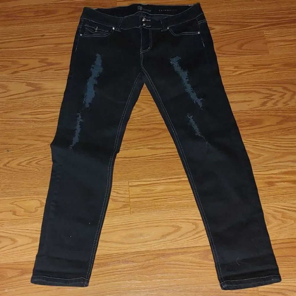 CP Celebrity Pink black distressed skinny jeans
